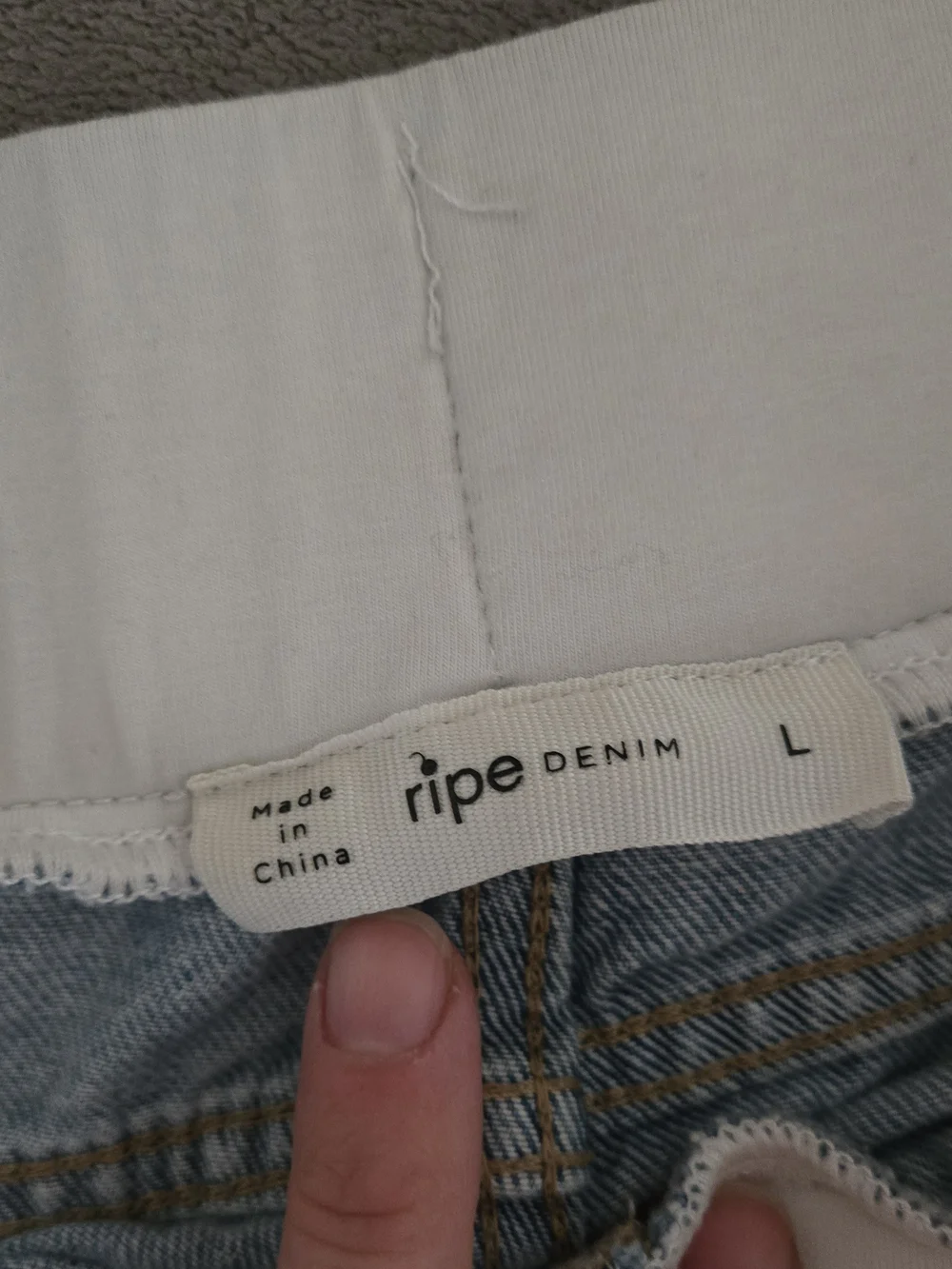 Ripe Light Blue Maternity Denim Shorts with White Waistband - Picture 3 of 3